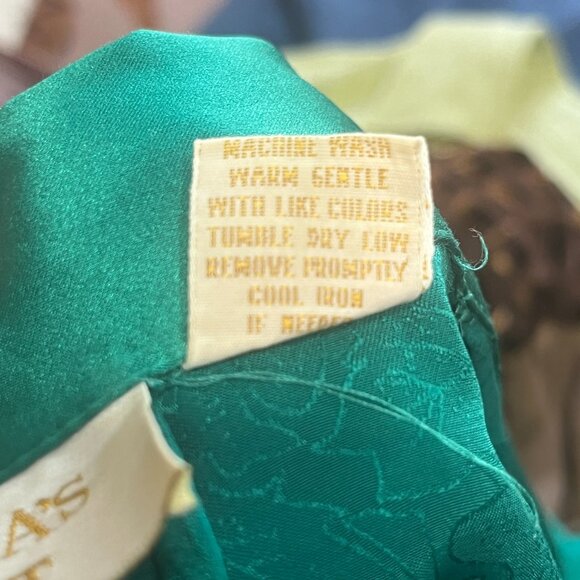 Sold on ET Victoria Secret Vintage Gold Label Emerald Green Sateen Robe - Picture 12 of 12